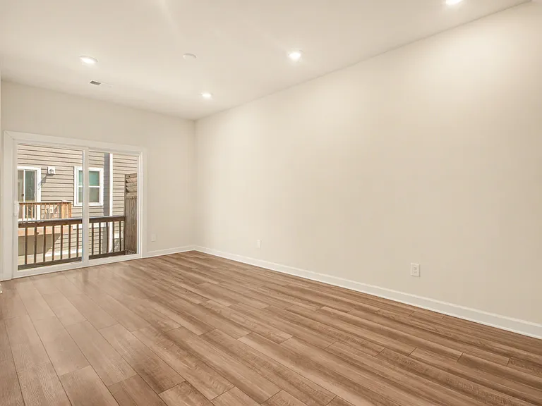 4426 Millennium Ave — Photo 18
