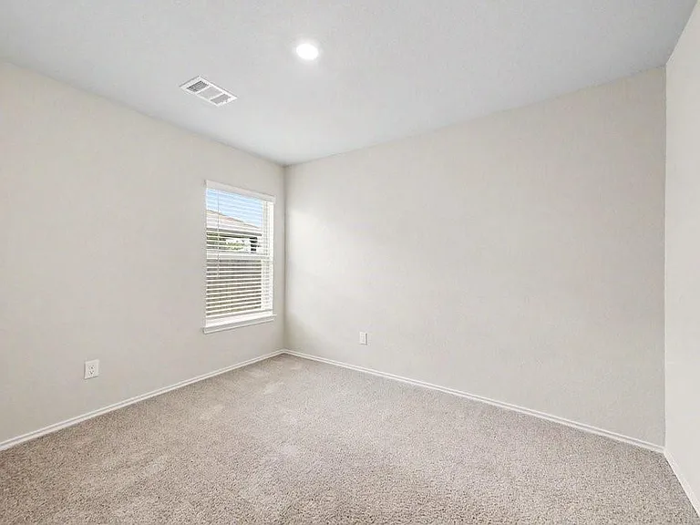 260 Gallant Front Trl — Photo 2