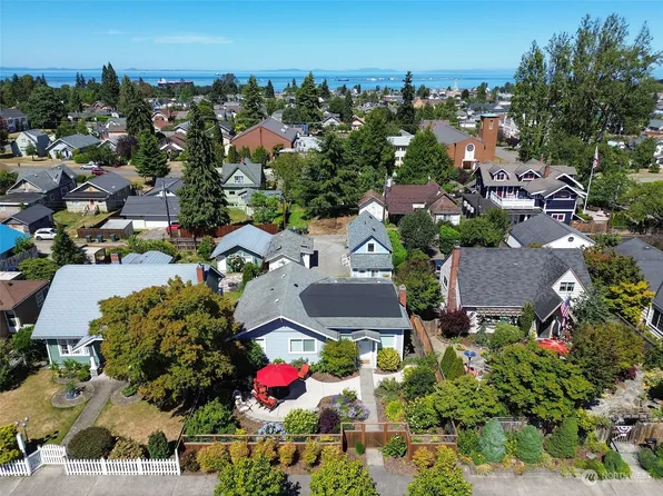 215 215 1/2 W 12th Street #& 213, Port Angeles, WA 98362