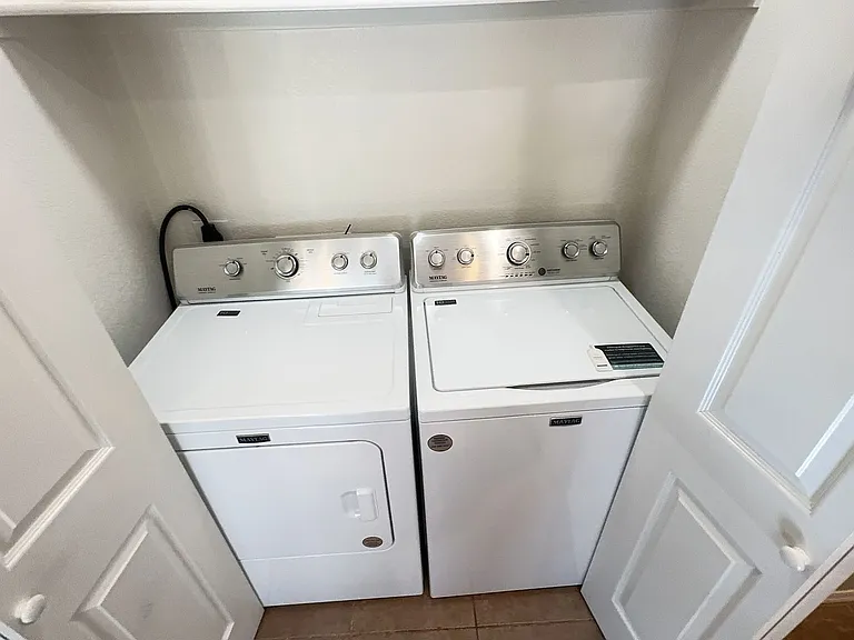 286 W Palomino Dr #101 — Photo 18
