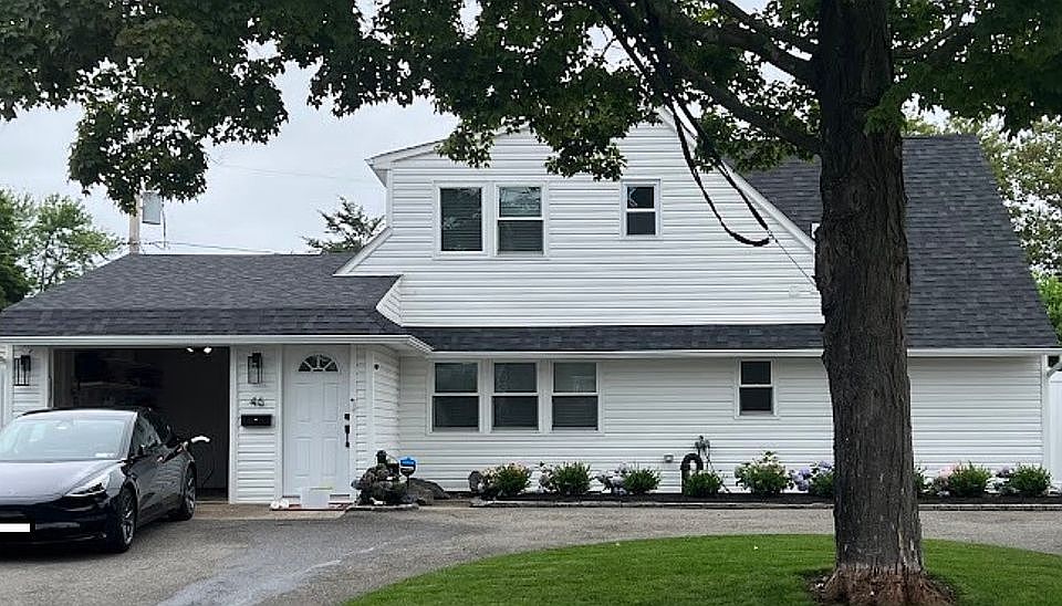 1st image of 46 Middle Ln