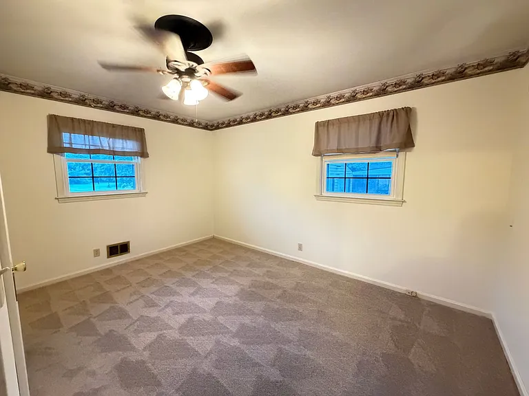 12607 S Pope Lick Rd — Photo 15