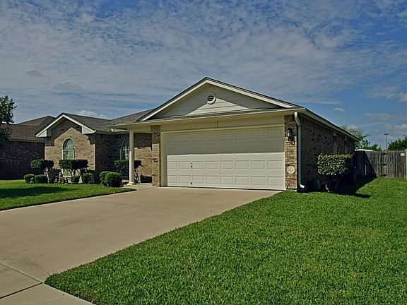 5th image of 2111 Schottische Ln