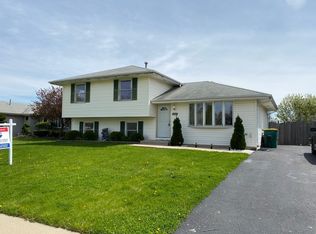 1808 Winger Dr, Plainfield, IL