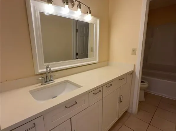 3575 Oakvale Rd APT 303, Decatur, GA 30034