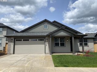 1738 SE Thimbleberry Ave #3, Dallas, OR 97338