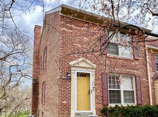 2414 S Walter Reed Dr, Arlington, VA 22206