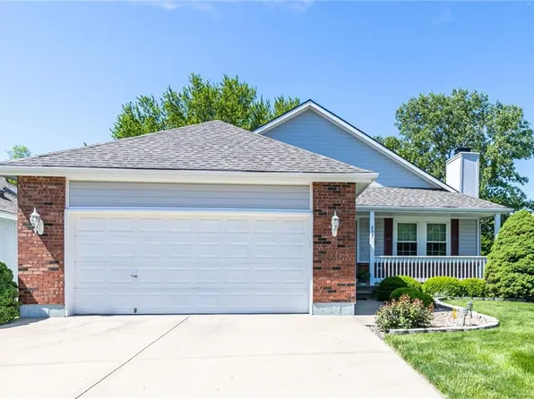 887 Reese St, Liberty, MO 64068