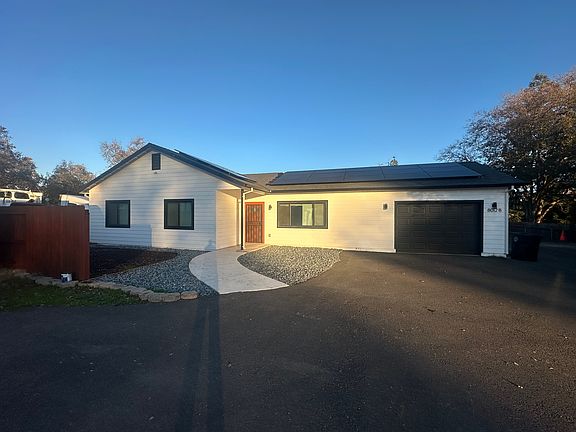 2nd image of 8012B Sunrise Blvd