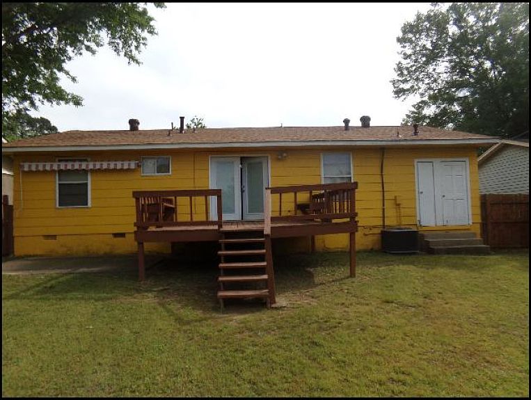 2nd image of 26 Rosemoor Dr