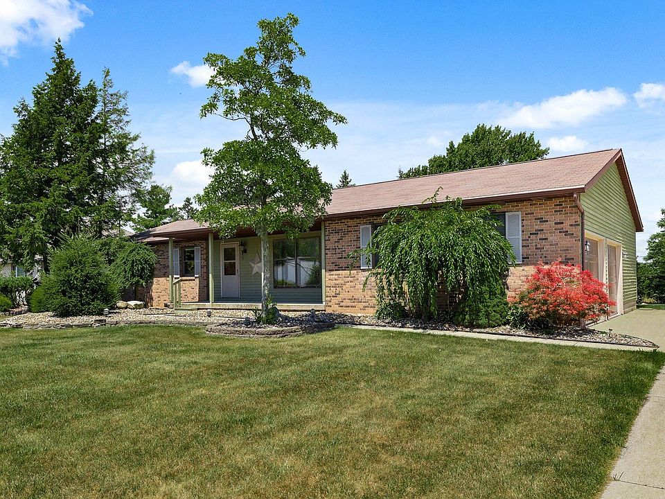 1st image of 139 Parkwood Dr