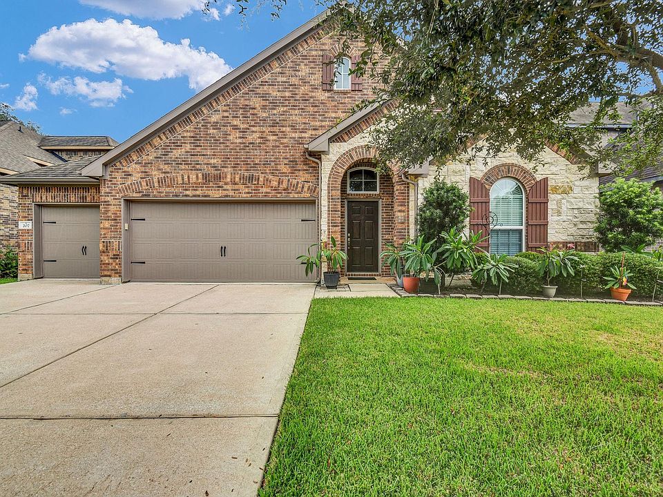 1st image of 207 Timber Grove Ct