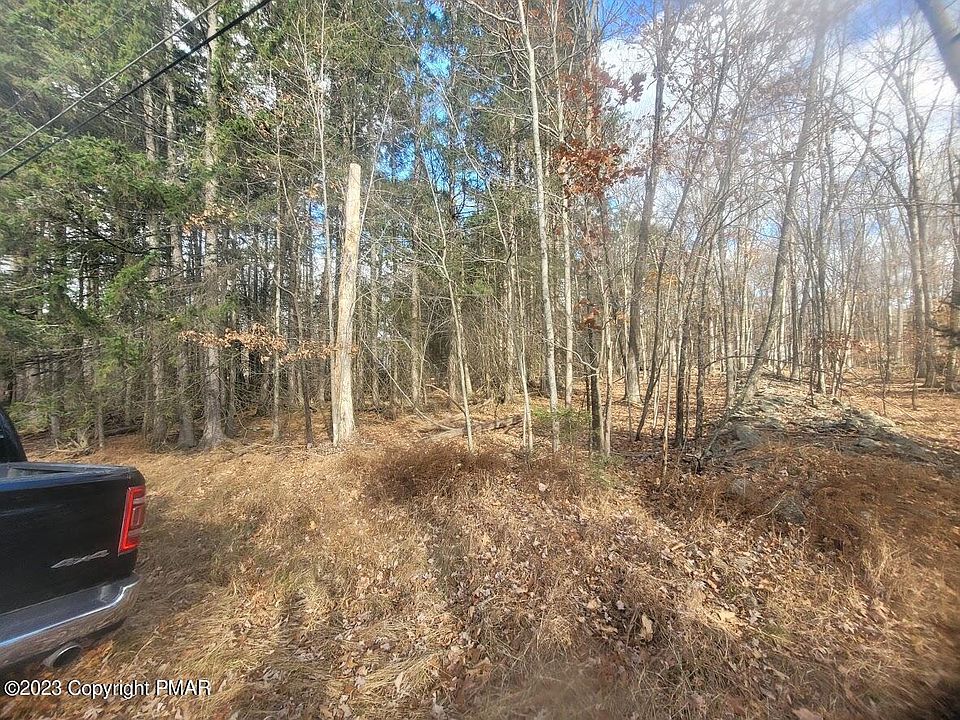2nd image of Magic Mountain Rd