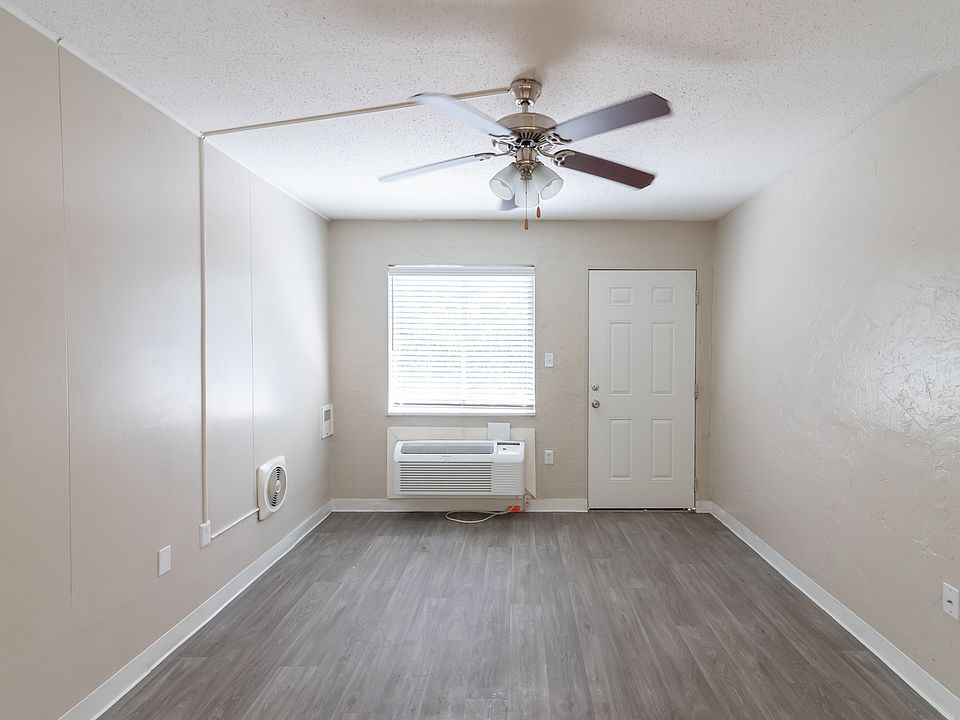 1st image of 2765 W Tharpe St #203