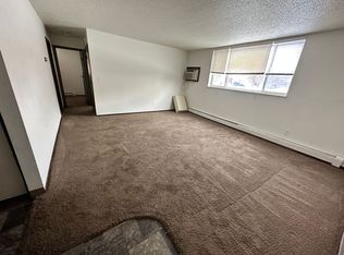 3201 E Rosser Ave APT 01, Bismarck, ND 58501