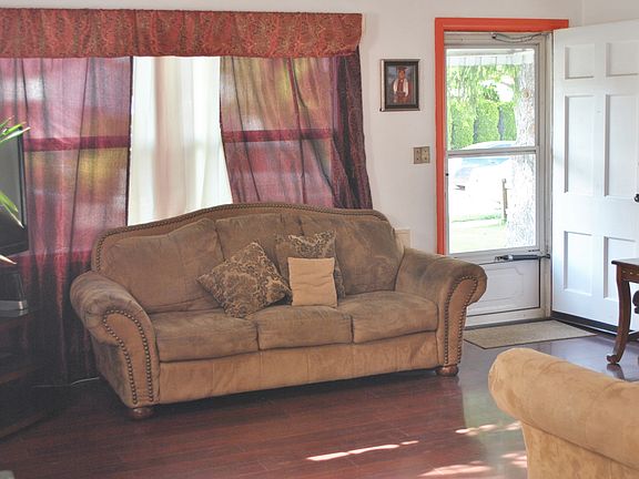 4th image of 1642 Kimes Ave