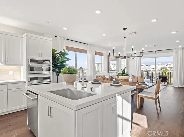 817 Sonia, Irvine, CA 92618