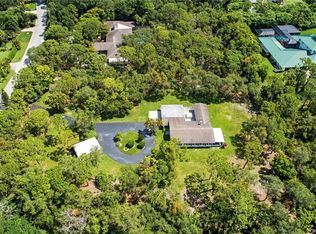 60 Caribbean Rd, Naples, FL 34108