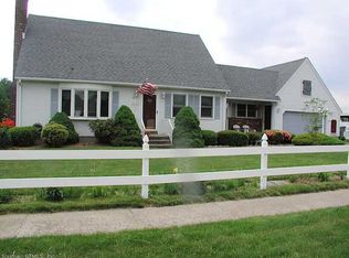 48 Spruceland Rd, Enfield, CT 06082