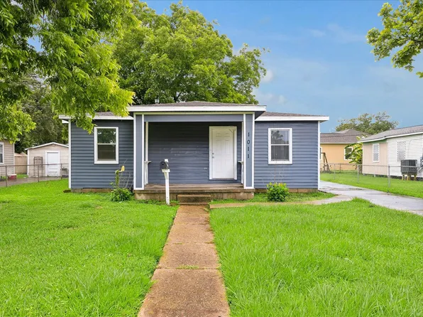 1011 12th 1/2 St N, Texas City, TX 77590