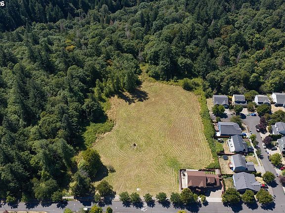 4th image of 6925 SE 152nd Ave