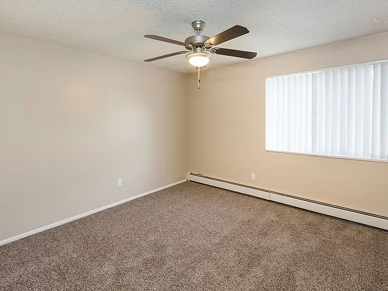 Park Ridge Apartments — Photo 2