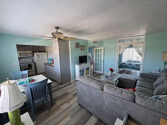 2nd image of 4460 Ironwood Cir APT 403A