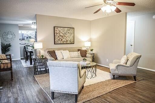 4th image of 3 Falmouth Ln