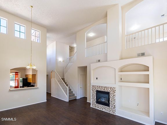 5th image of 2517 Fallbrook Way