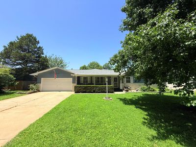 2049 S Brighton Drive, Springfield, MO, 65804