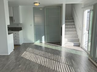 928 6th St APT 12, Santa Monica, CA 90403
