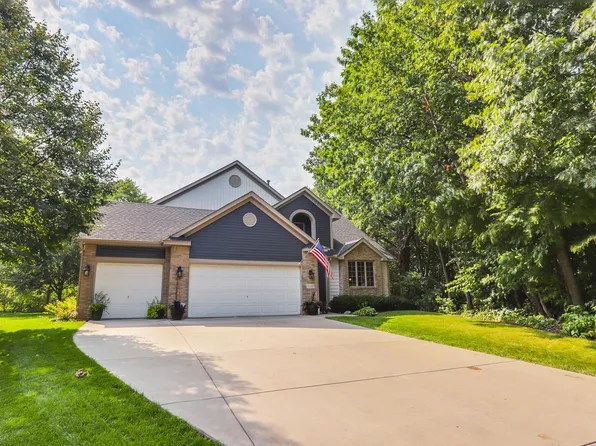 11139 Blazingstar Ct N, Champlin, MN 55316