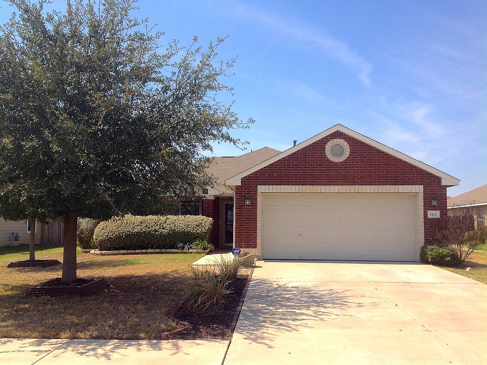 1st image of 1402 Pearsall Ln