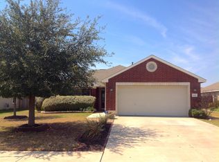1402 Pearsall Ln, Hutto, TX 78634