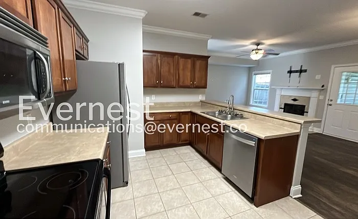 6721 Brianna Way — Photo 4
