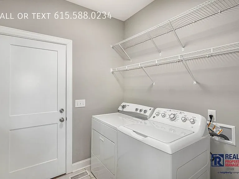 1318 Summer Station Dr — Photo 24