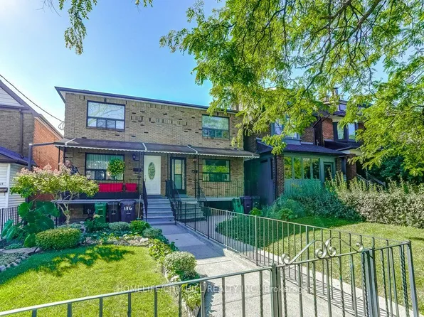 136A Caledonia Rd, Toronto, ON M6E 4S7