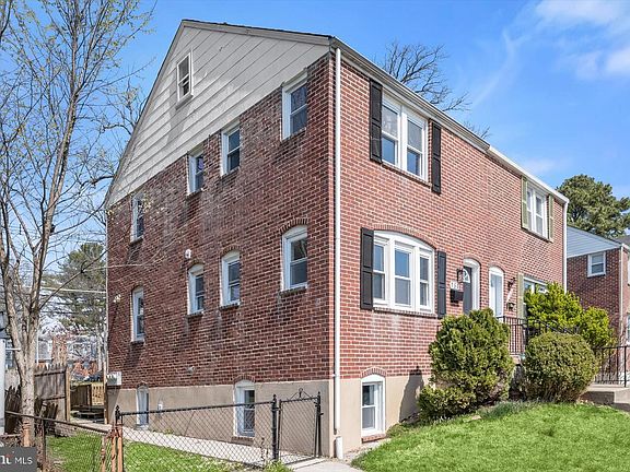 2nd image of 750 Charing Cross Rd