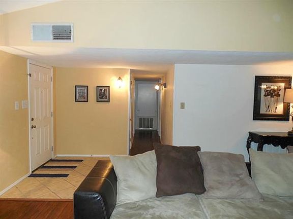 5th image of 4132 N Colony Blvd