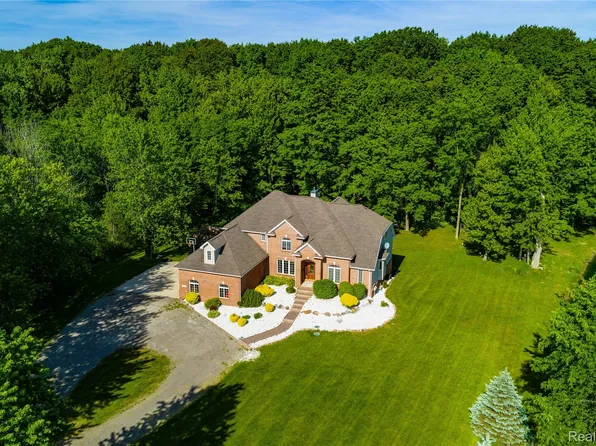 65690 North Ave, Ray, MI 48096