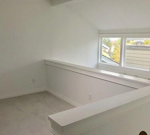 2nd image of 15714 NE 70th Ct