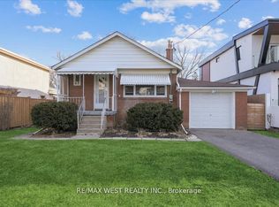 29 Prennan Ave #8, Toronto, ON M9B 4B7