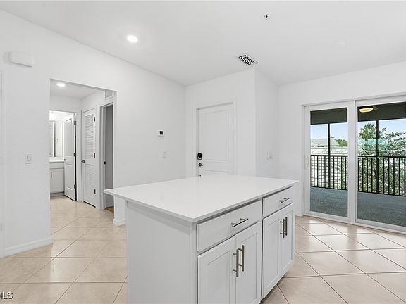 4th image of 14194 Heritage Landing Blvd #627