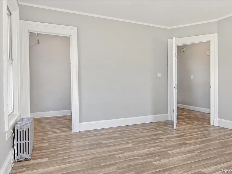 419 Valentine Ave #2 — Photo 14