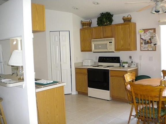 5th image of 19 Deerfield Ct