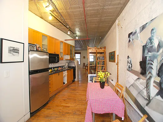 Sold by Sotheby's International Realty | media 10