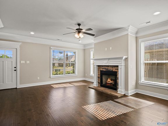 5th image of 902 Park Pl