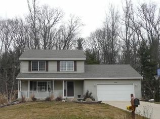 4723 Oak Lane Dr, Hudsonville, MI 49426