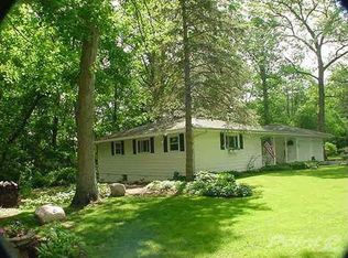 888 N Main St, Webberville, MI 48892