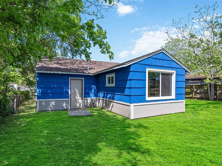 5206 Willow Glen Dr — Photo 15